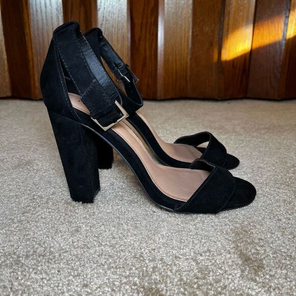 Torrid Two Strap tapered Heel Sandal Size 8 - Picture 1 of 5